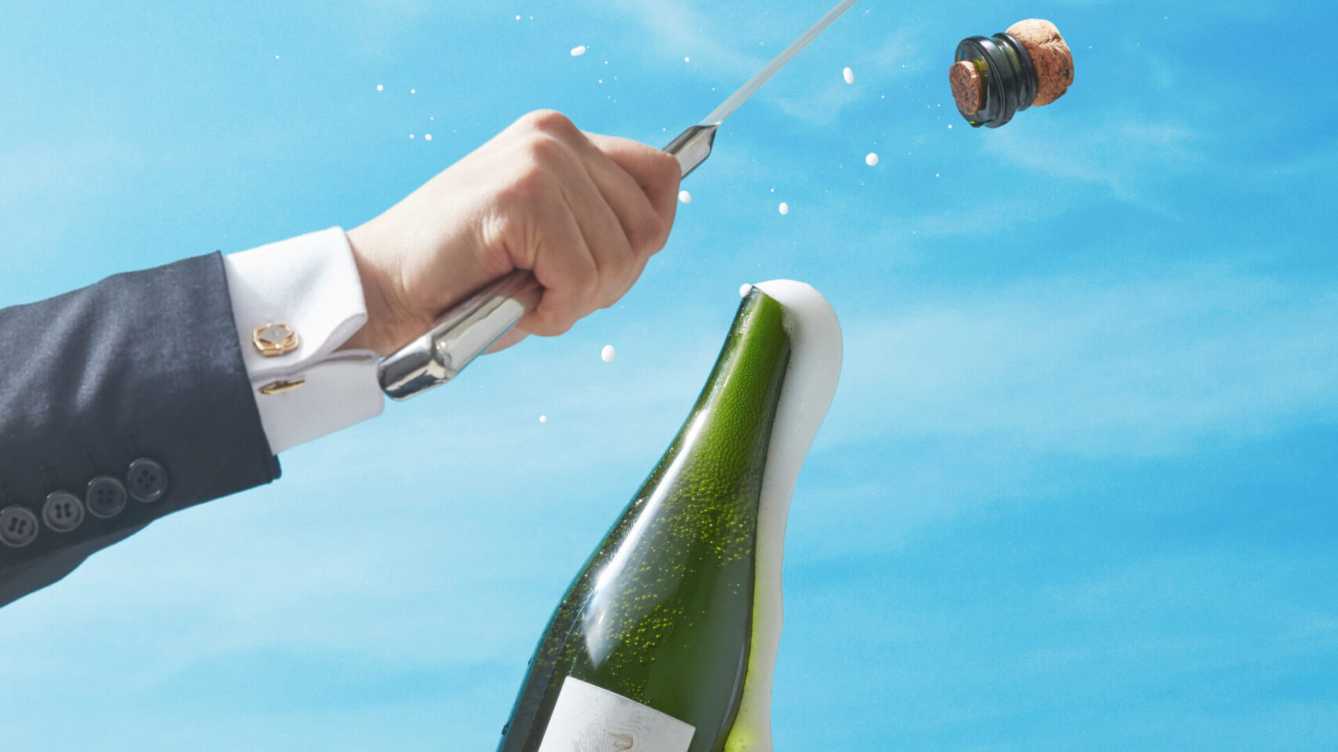 승리의 사브라주! 시원하게 들이켜고 싶은 요즘 샴페인 8 - 뉴스 썸네일 이미지