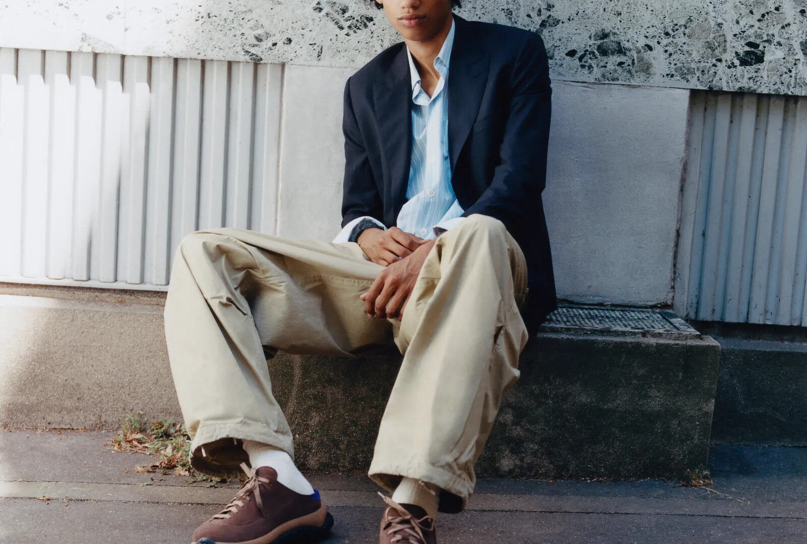 올가을 주목할 새 스니커즈, 하이브리드 하이킹 뮬 - 뉴스 썸네일 이미지