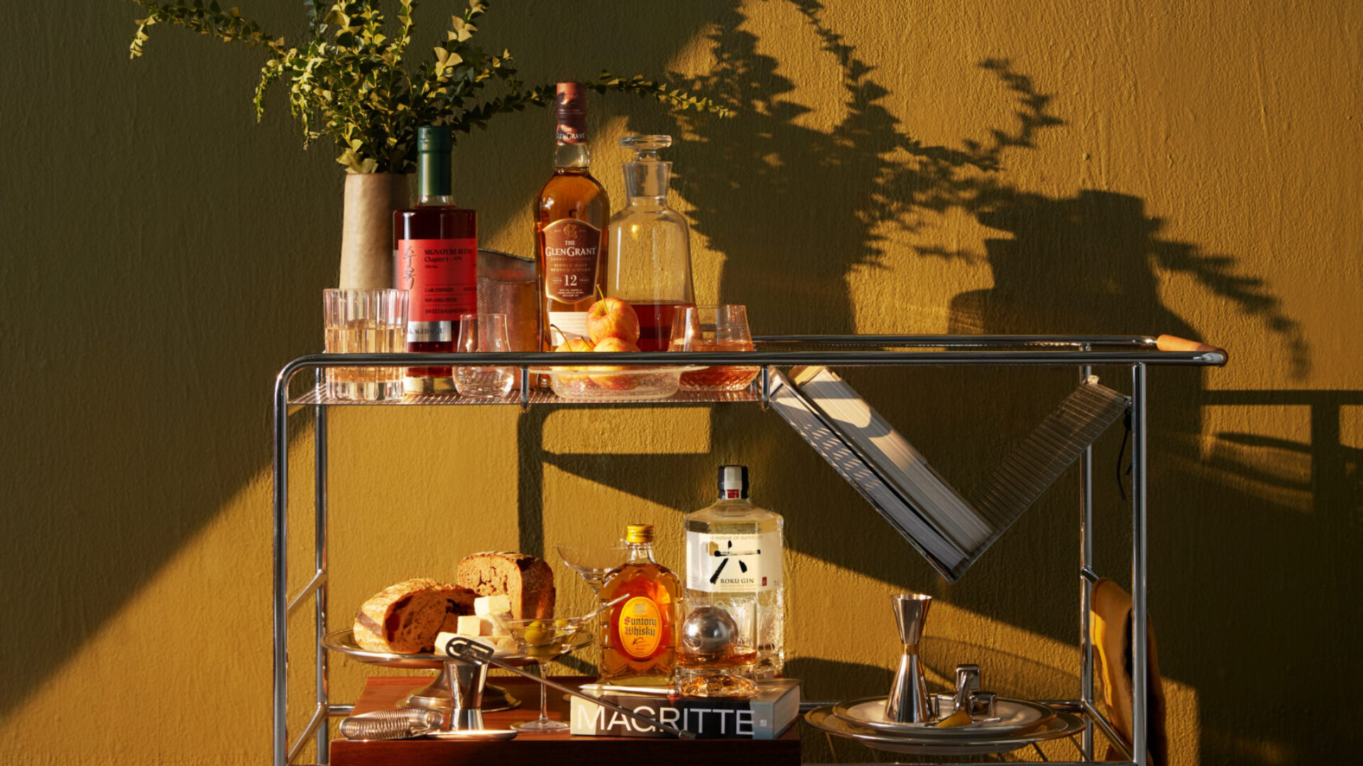 하루 리듬에 맞춘 시간대별 술 가이드 - 뉴스 썸네일 이미지